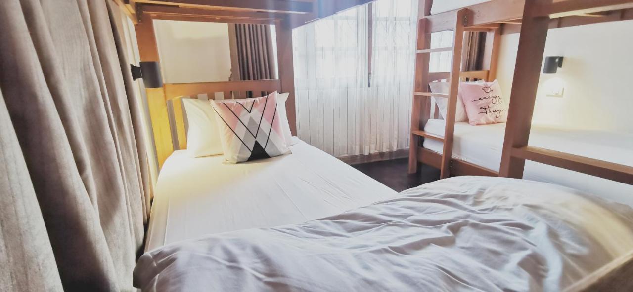 Stay Here Hostel - Chiang Mai — Photos 2